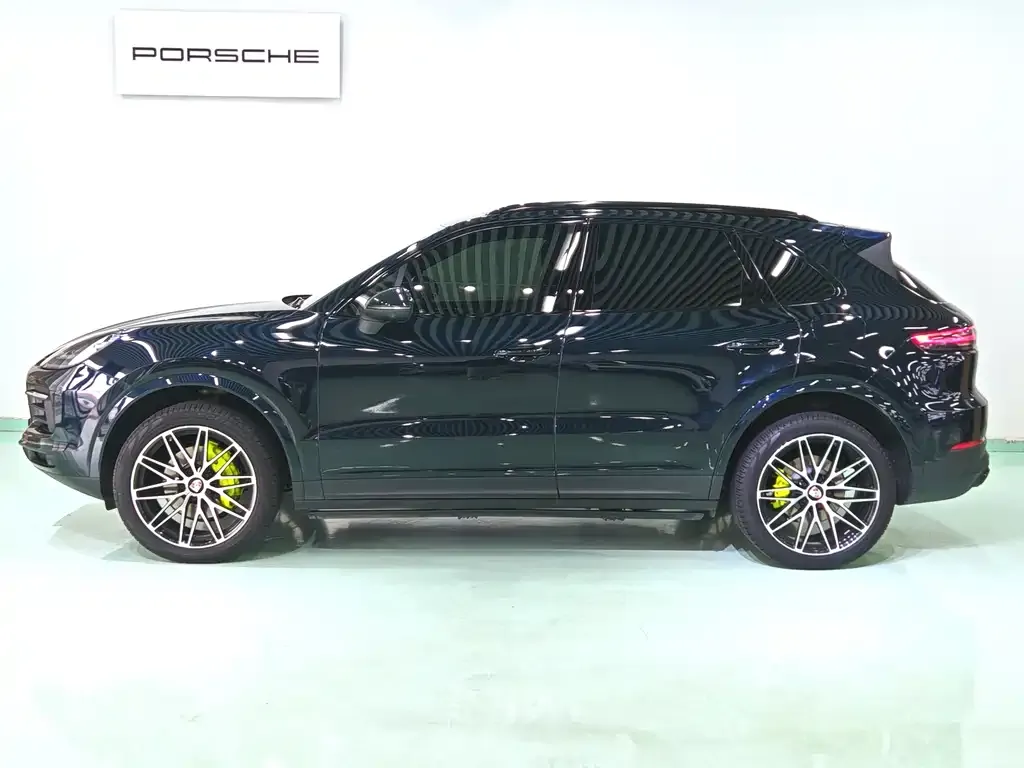 Porsche Cayenne Hybrid — фото 10