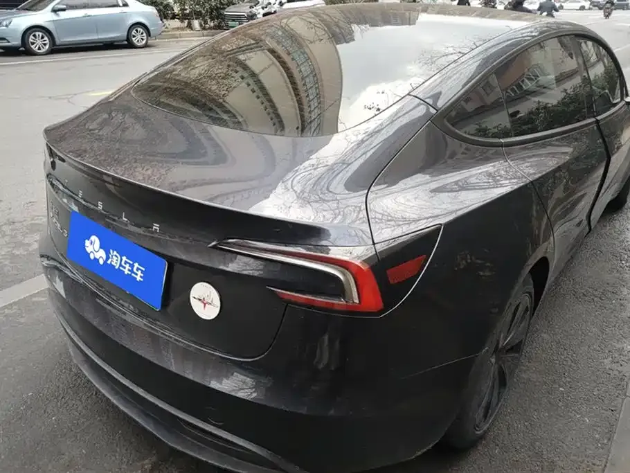 Tesla Model 3 — фото 6