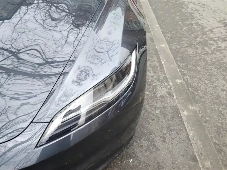 Tesla Model 3 — фото 10