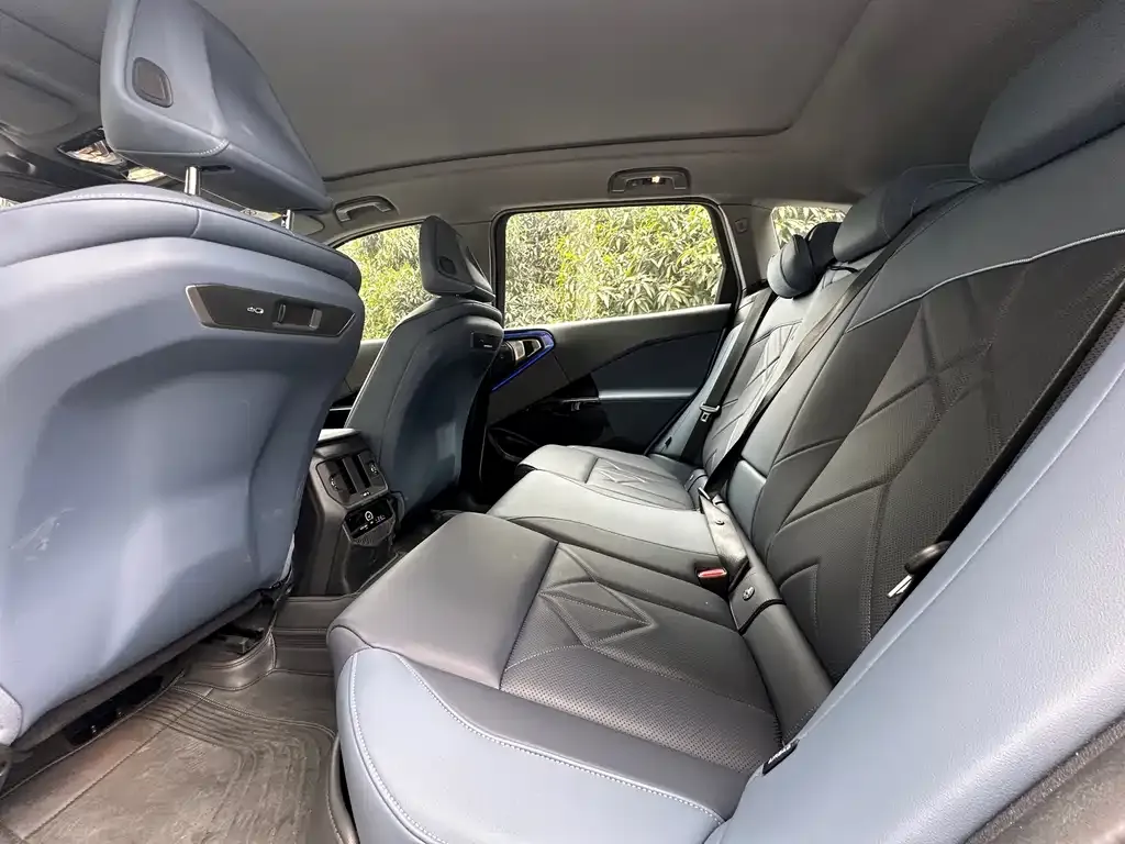 BMW X3 2025 из CN, фото 2