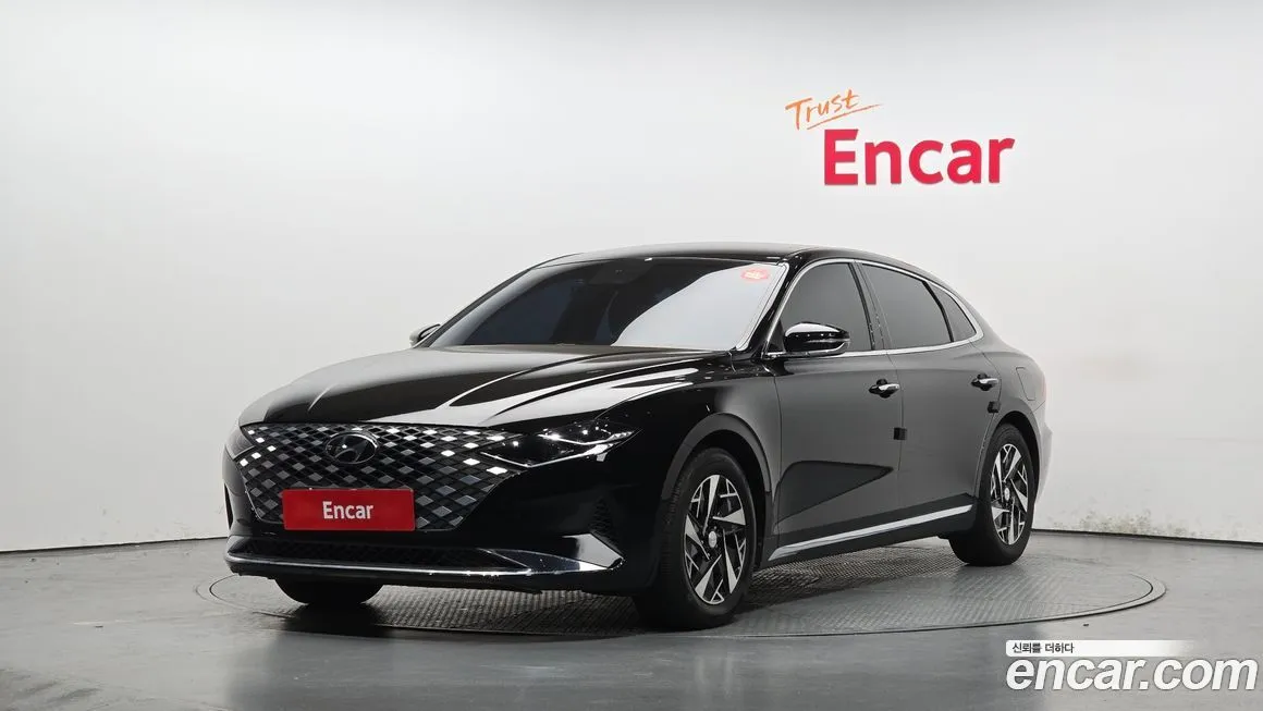 Hyundai Grandeur — фото 1