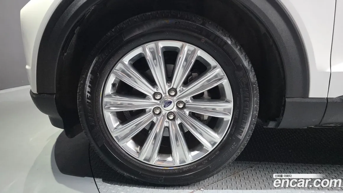 Ford Explorer 2021 из KR, фото 10