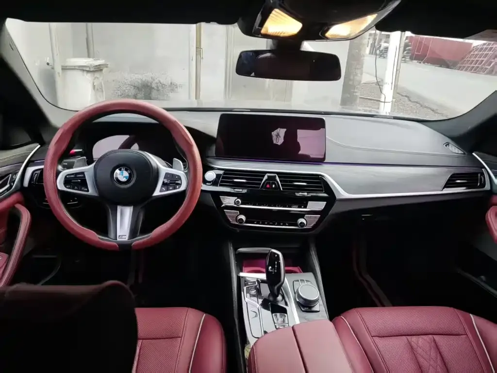 BMW 5 Series 2021 из CN, фото 2