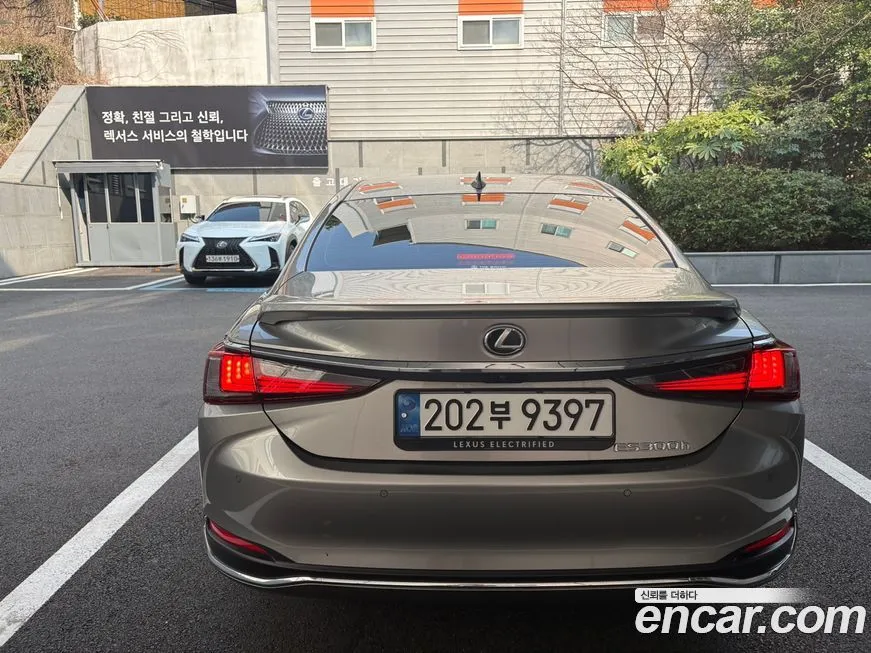 Lexus ES 2025 из KR, фото 3