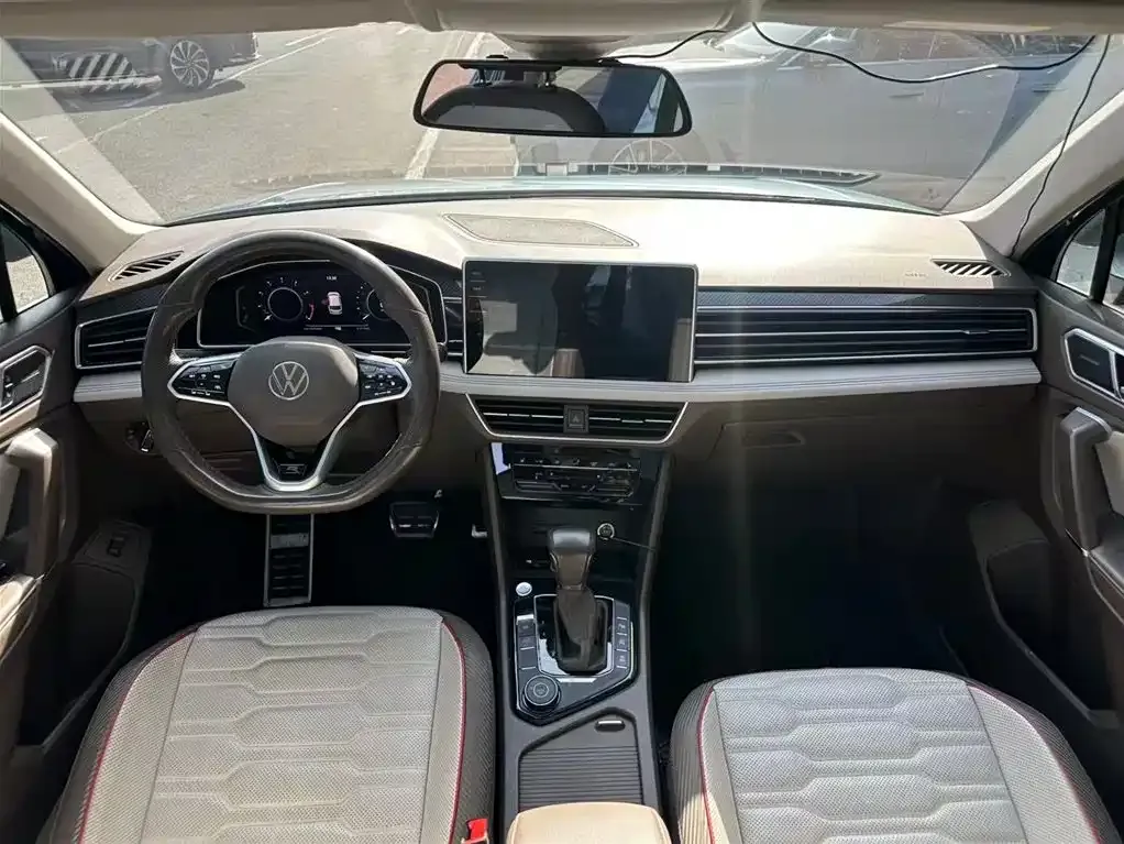 Volkswagen Tiguan L 2021 из CN, фото 4