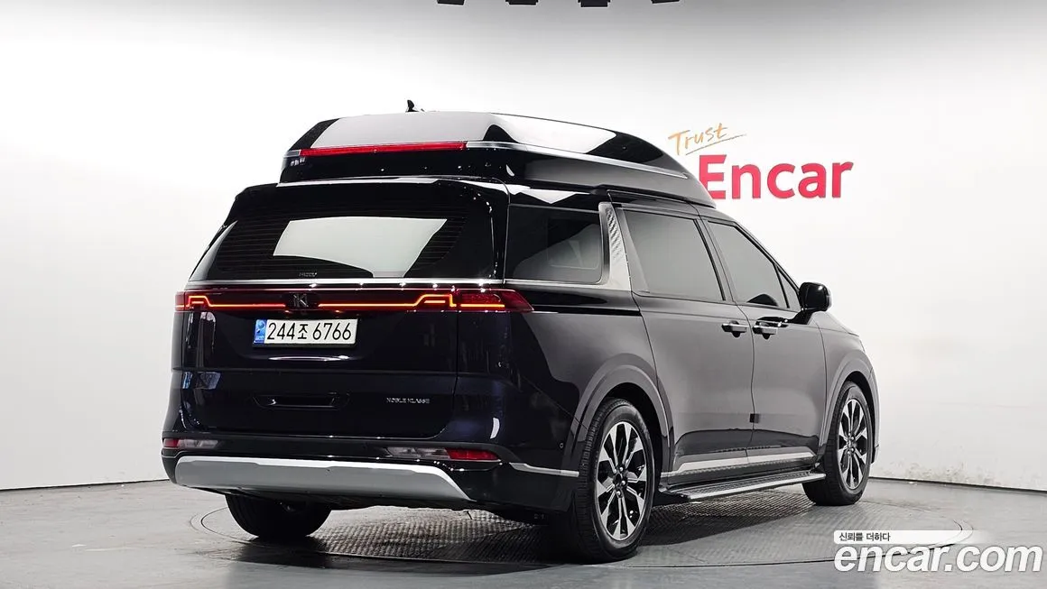 Kia Carnival 2023 из KR, фото 2