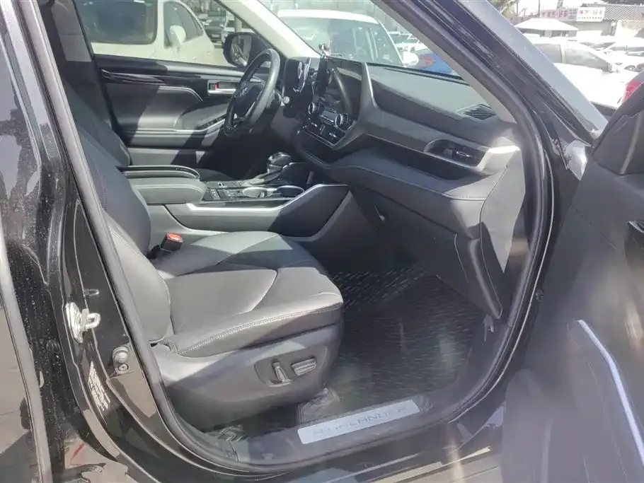 Toyota Highlander 2022 из CN, фото 7