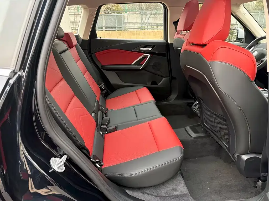 BMW X1 2024 из CN, фото 3