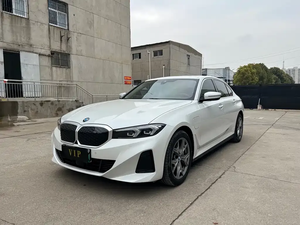 BMW i3 — фото 1