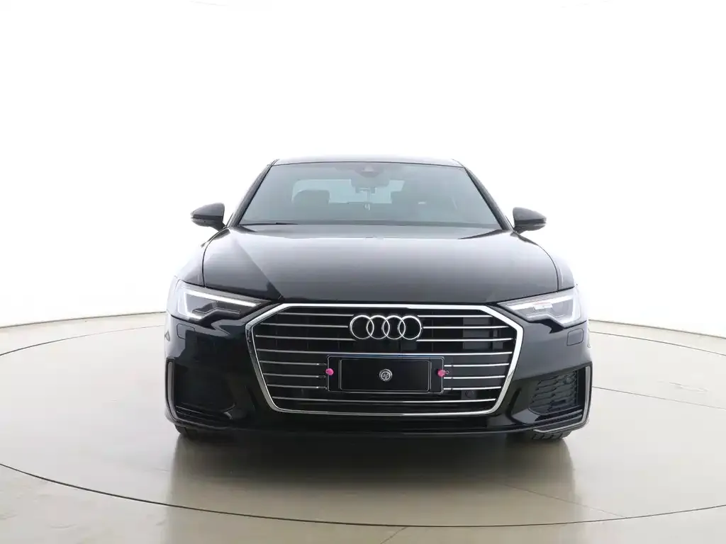 Audi A6L — фото 2