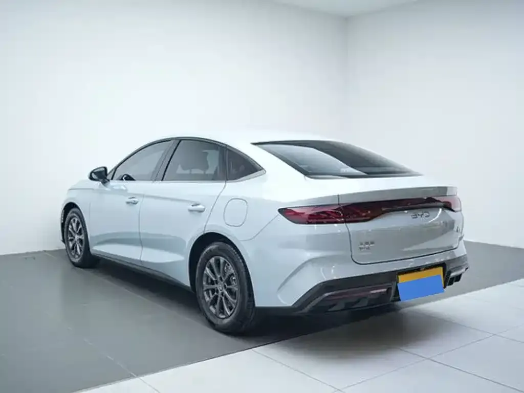 BYD Qin L — фото 4