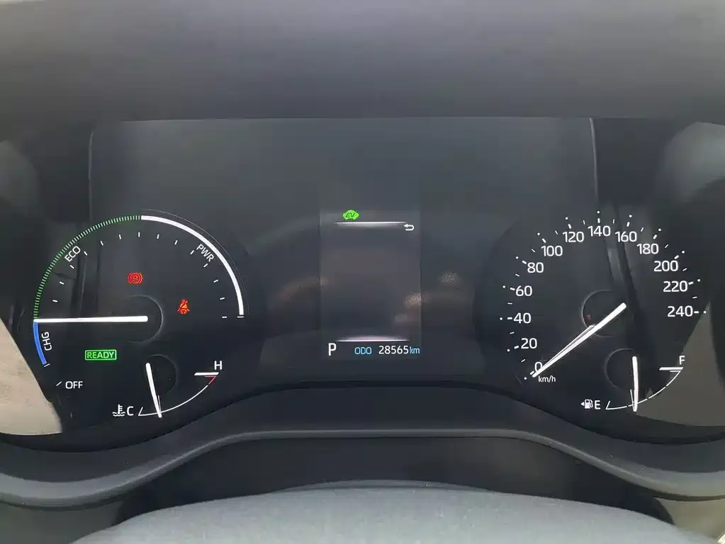 Toyota Sienna 2025 из CN, фото 2