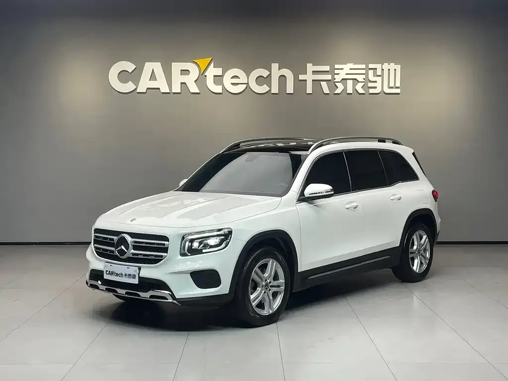 Mercedes-Benz GLB — фото 1