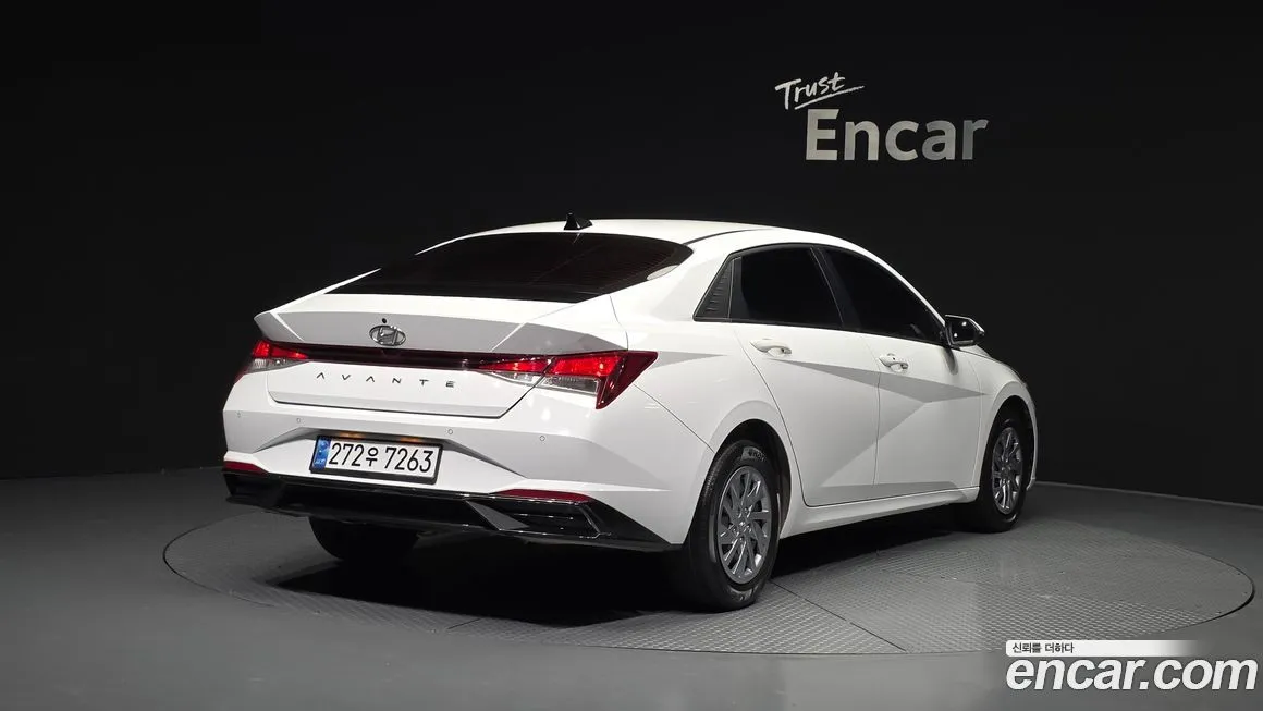 Hyundai AVANTE — фото 4