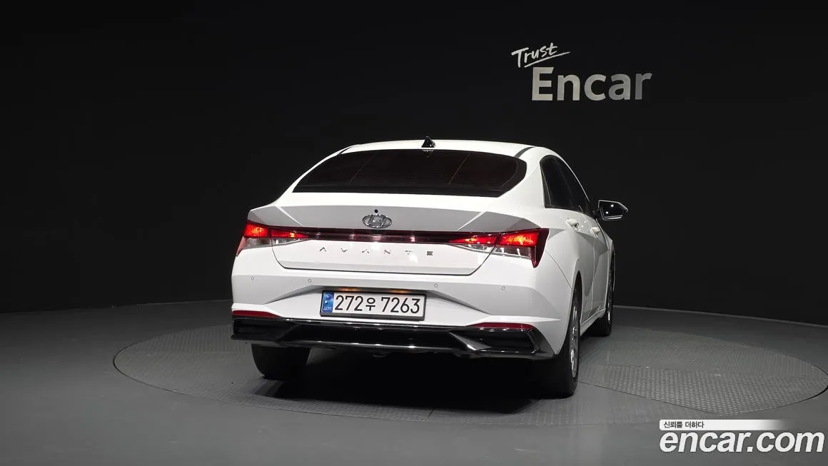 Hyundai AVANTE — фото 2