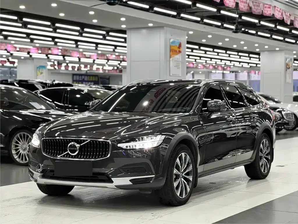 Volvo V90 — фото 1