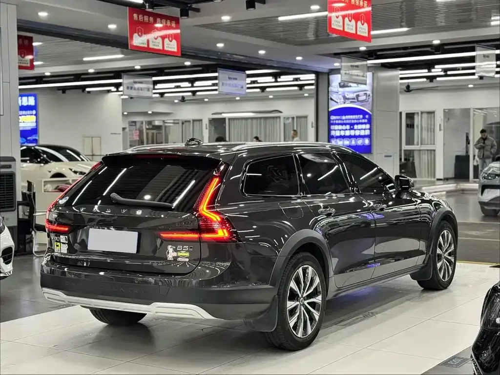 Volvo V90 — фото 10
