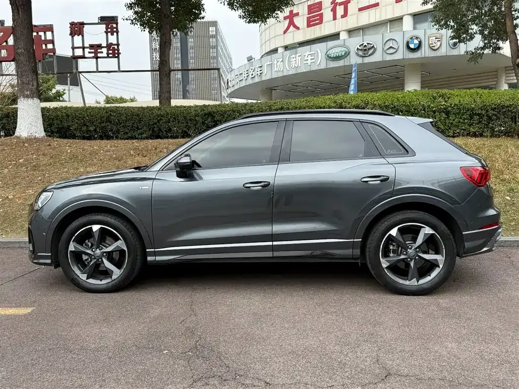 Audi Q3 — фото 7
