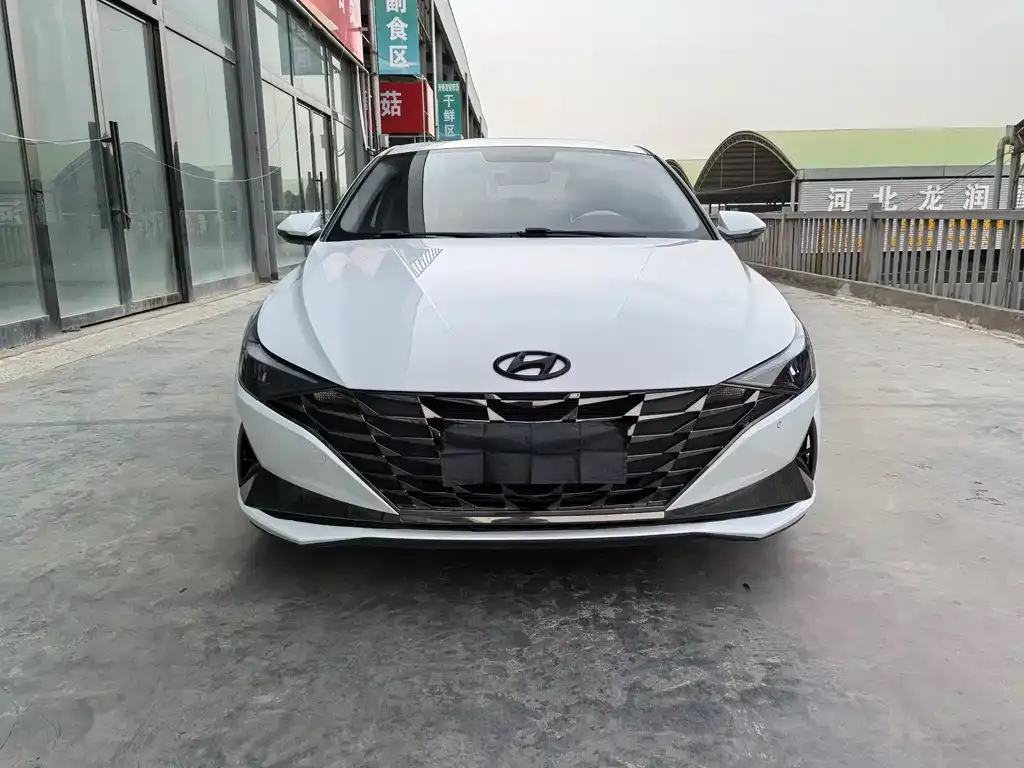 Hyundai Elantra 2022 из CN, фото 3