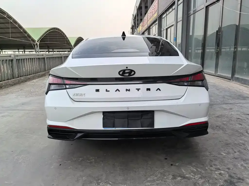 Hyundai Elantra 2022 из CN, фото 2
