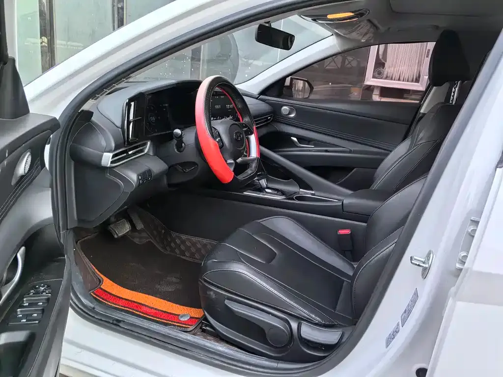 Hyundai Elantra 2022 из CN, фото 4
