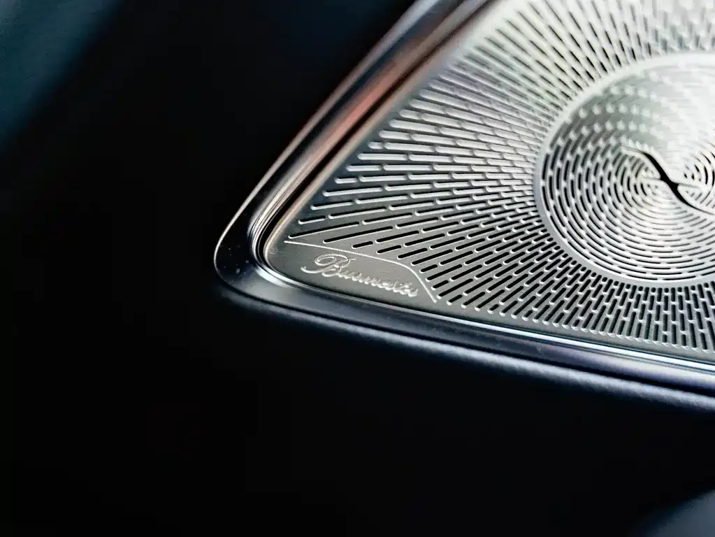 Mercedes-Benz E-Class — фото 8