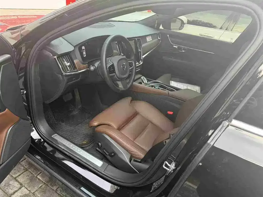 Volvo S90 — фото 2
