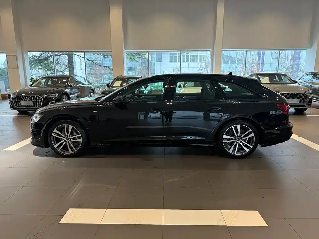 Audi A6 (Import) 2025 из CN, фото 4