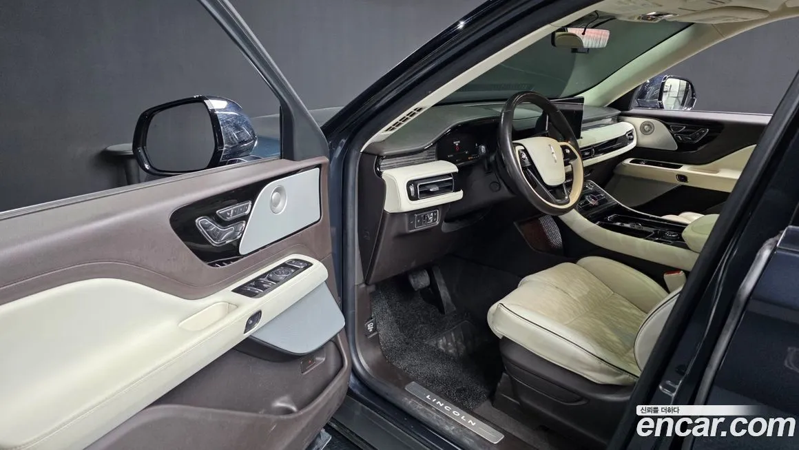 Lincoln Aviator — фото 10