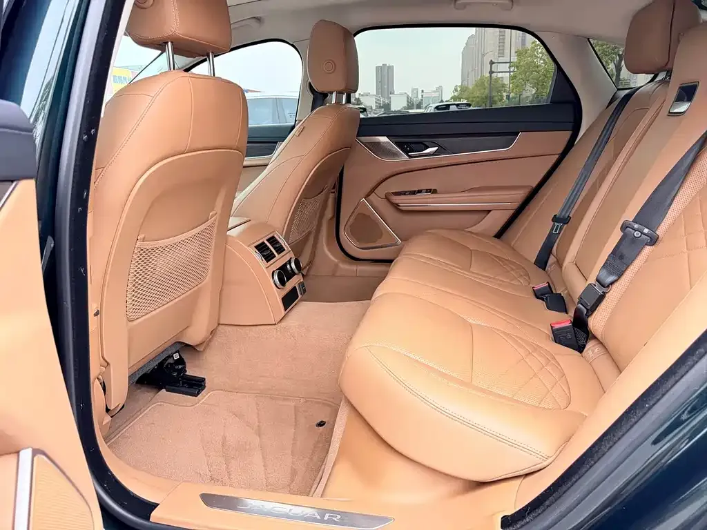 Jaguar XFL 2023 из CN, фото 6