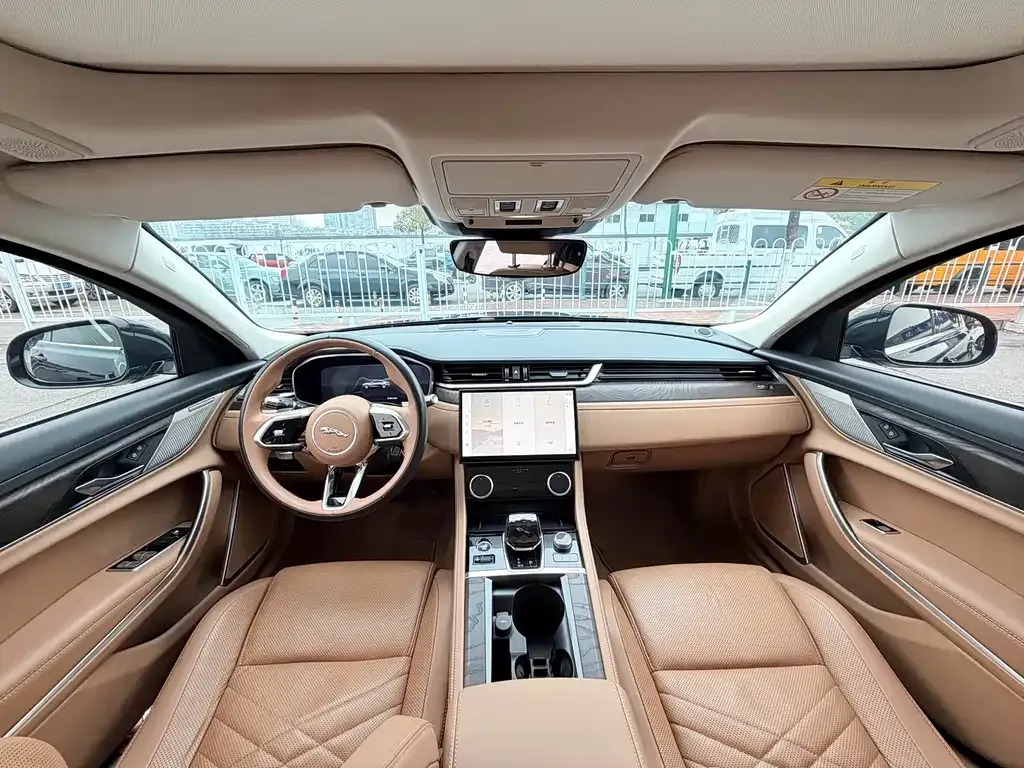 Jaguar XFL 2023 из CN, фото 10