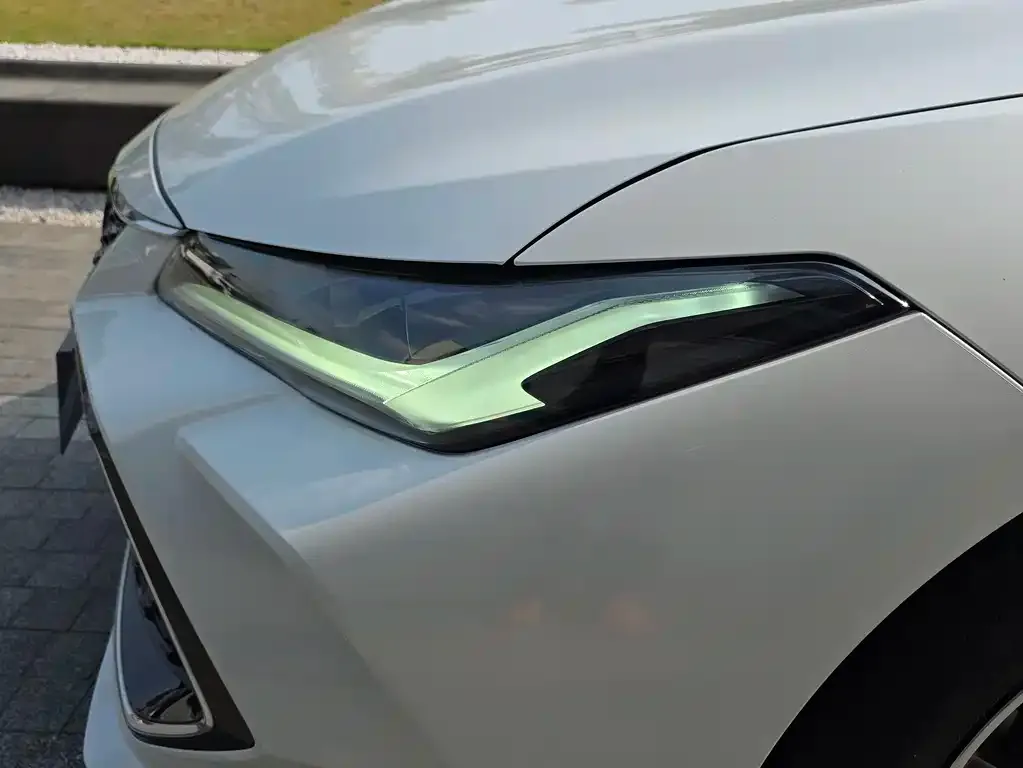 Toyota Avalon 2022 из CN, фото 2