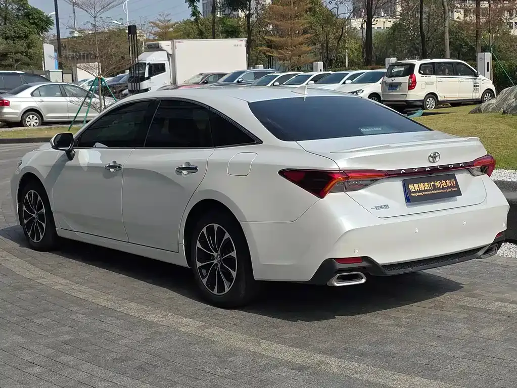 Toyota Avalon 2022 из CN, фото 3