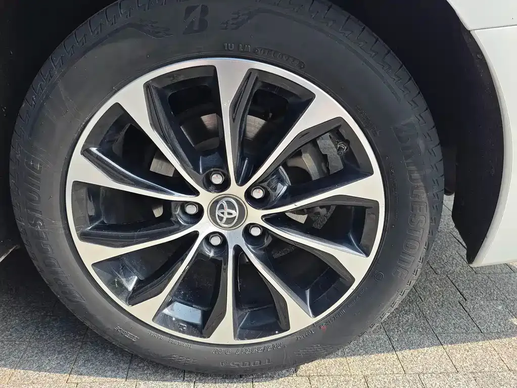 Toyota Avalon 2022 из CN, фото 6