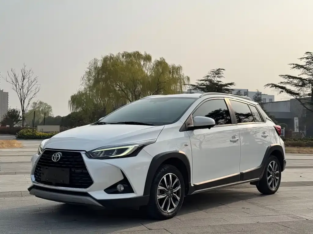 Toyota Yaris L 2023 из CN, фото 1