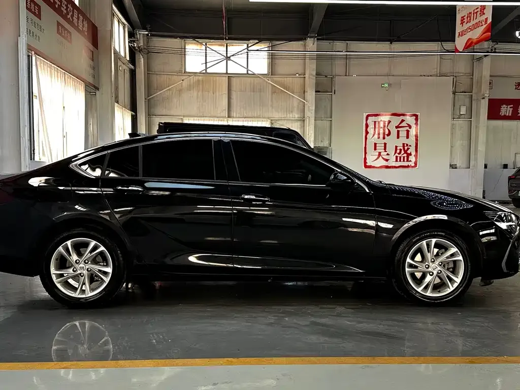 Buick Regal — фото 8