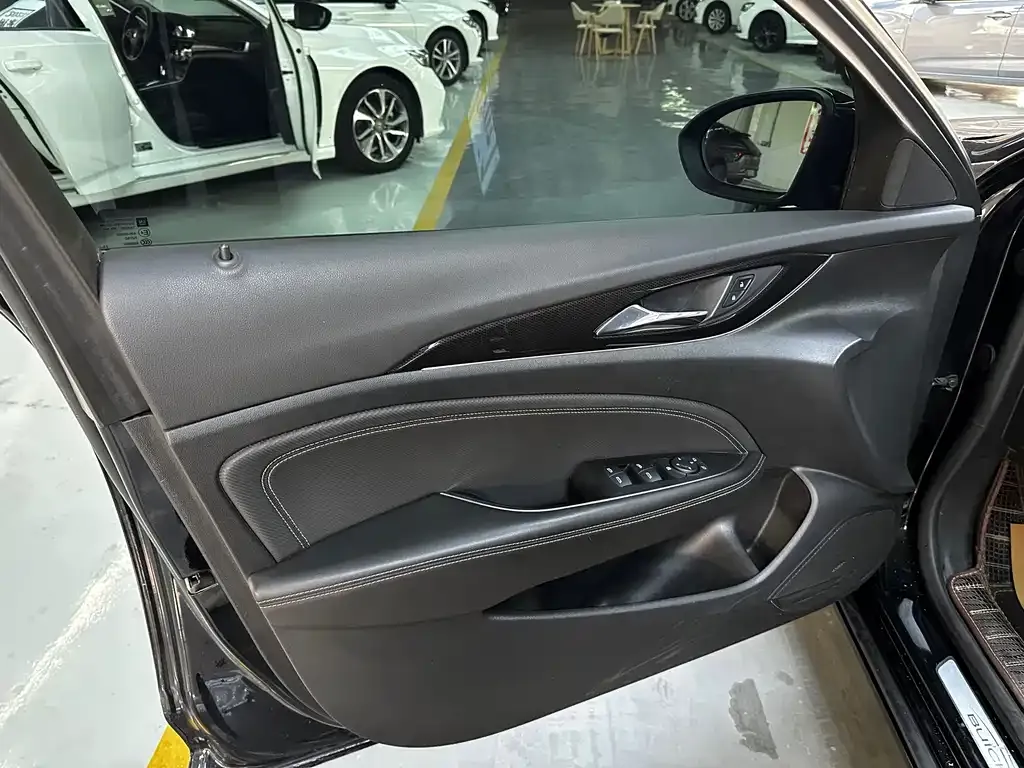 Buick Regal — фото 9