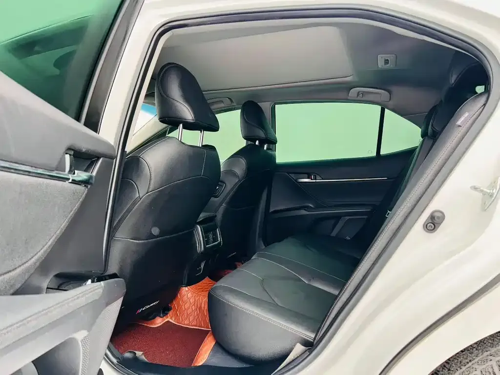 Toyota Camry 2023 из CN, фото 7
