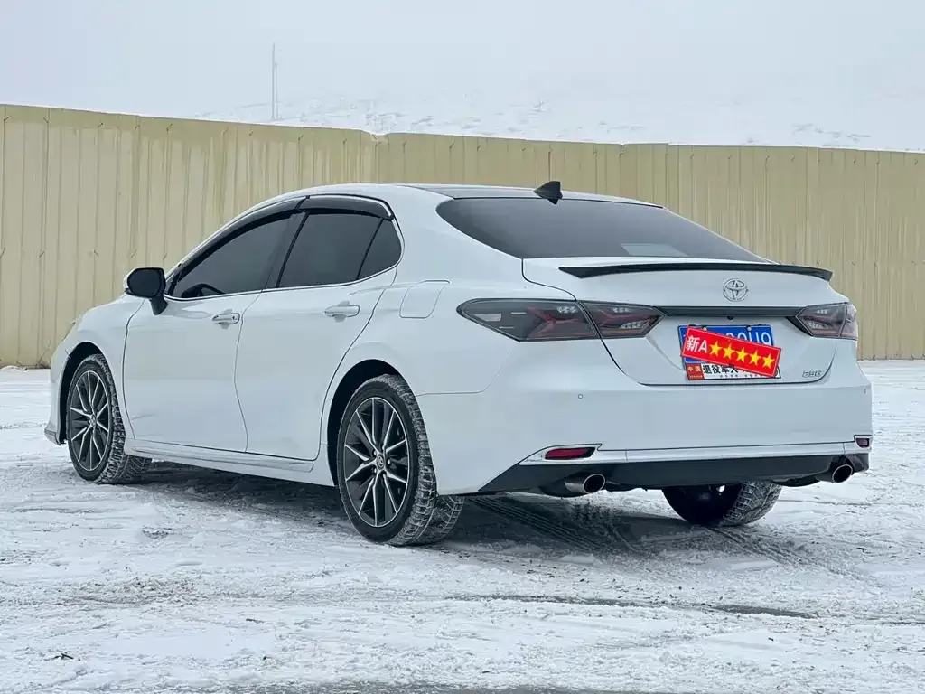 Toyota Camry 2023 из CN, фото 8