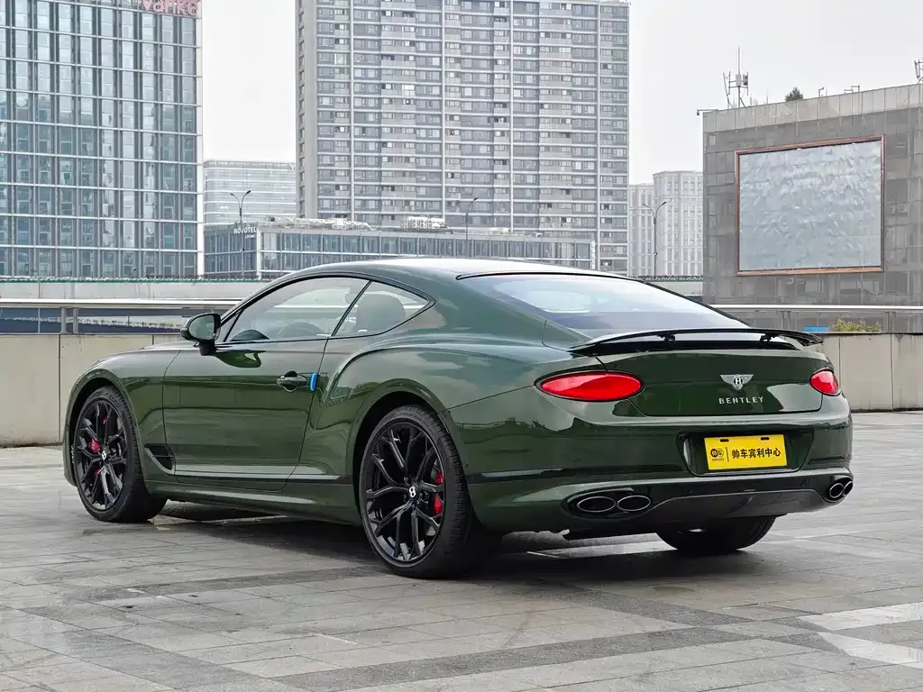 Bentley Continental 2024 из CN, фото 4