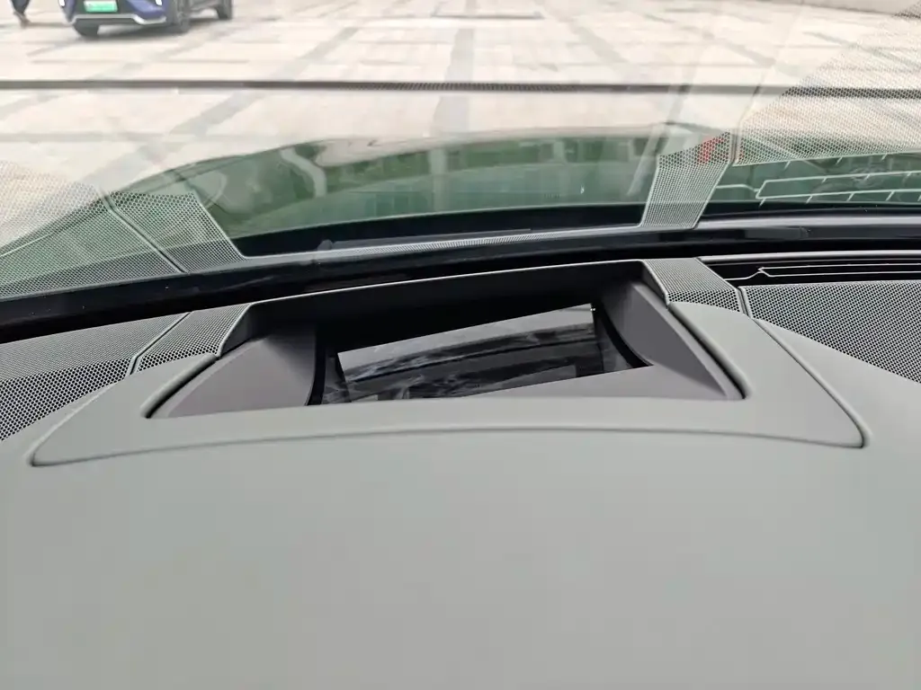 Bentley Continental 2024 из CN, фото 6