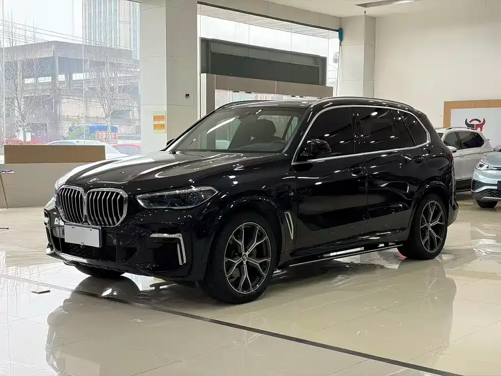 BMW X5 — фото 1