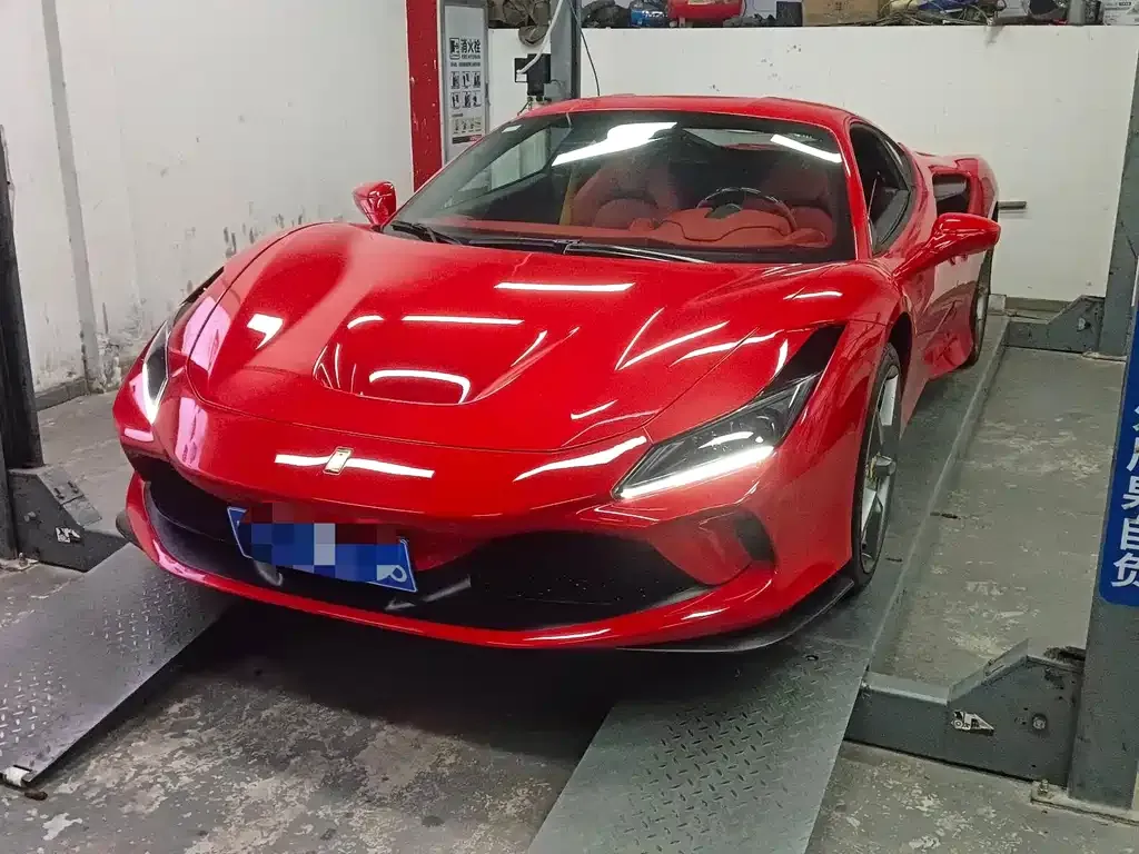 Ferrari F8