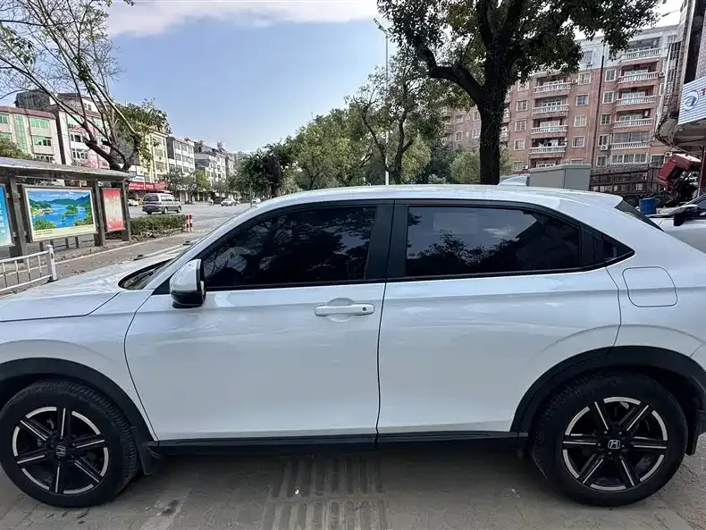 Honda Vezel 2023 из CN, фото 10