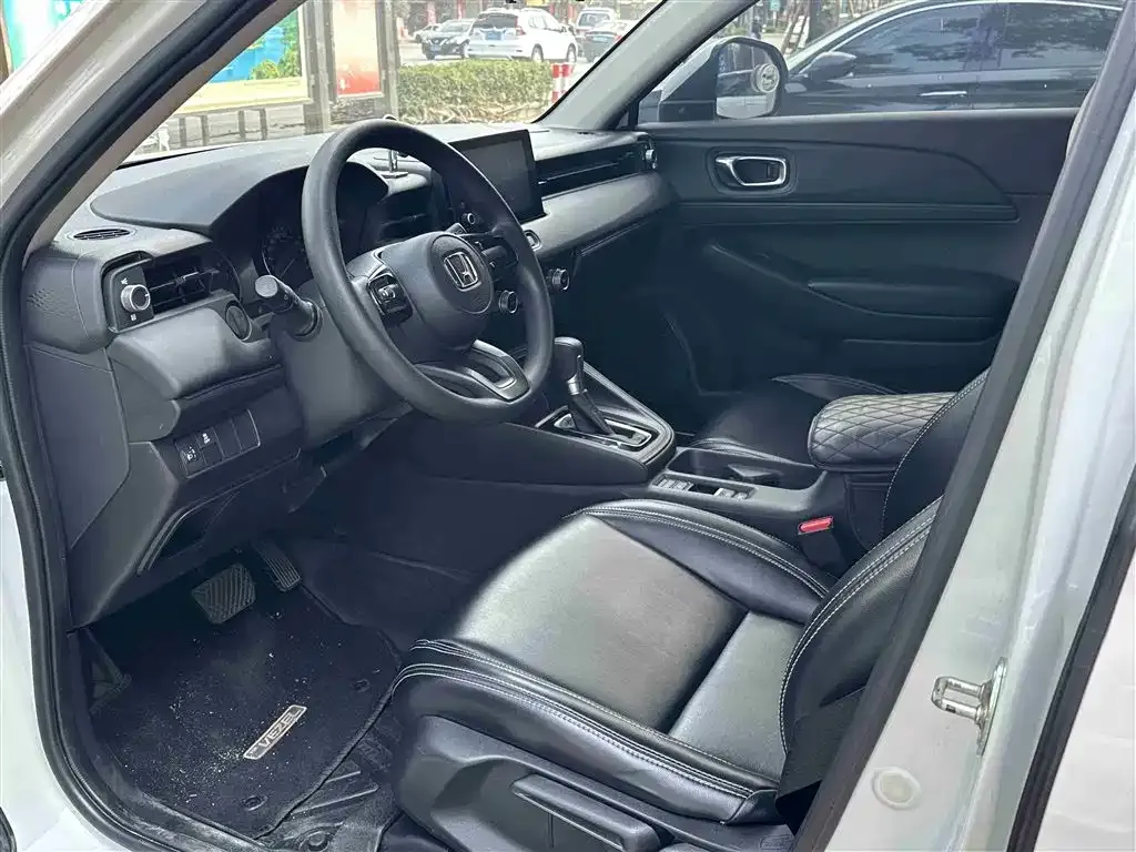 Honda Vezel 2023 из CN, фото 3