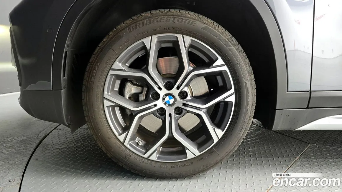 BMW X1 — фото 3