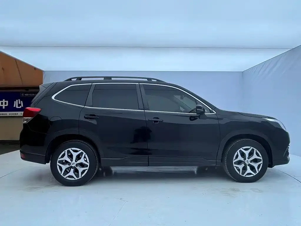 Subaru Forester — фото 9