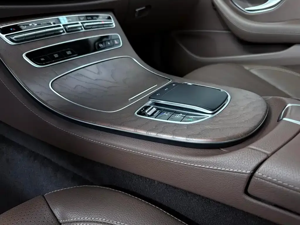 Mercedes-Benz E-Class 2021 из CN, фото 8