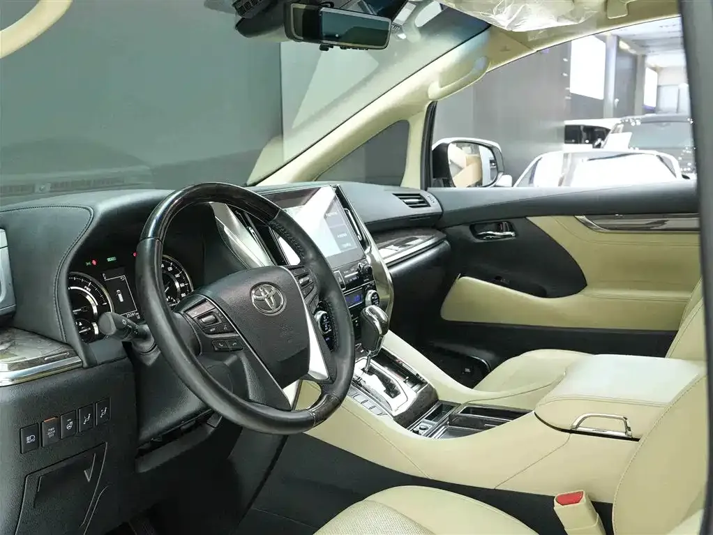 Toyota Alphard 2022 из CN, фото 6