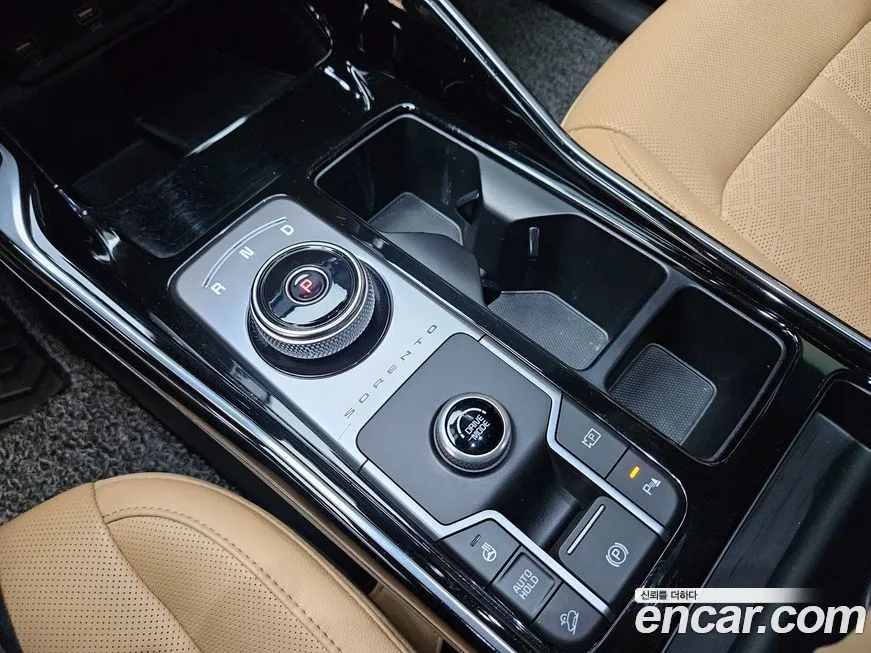 Kia Sorento — фото 10
